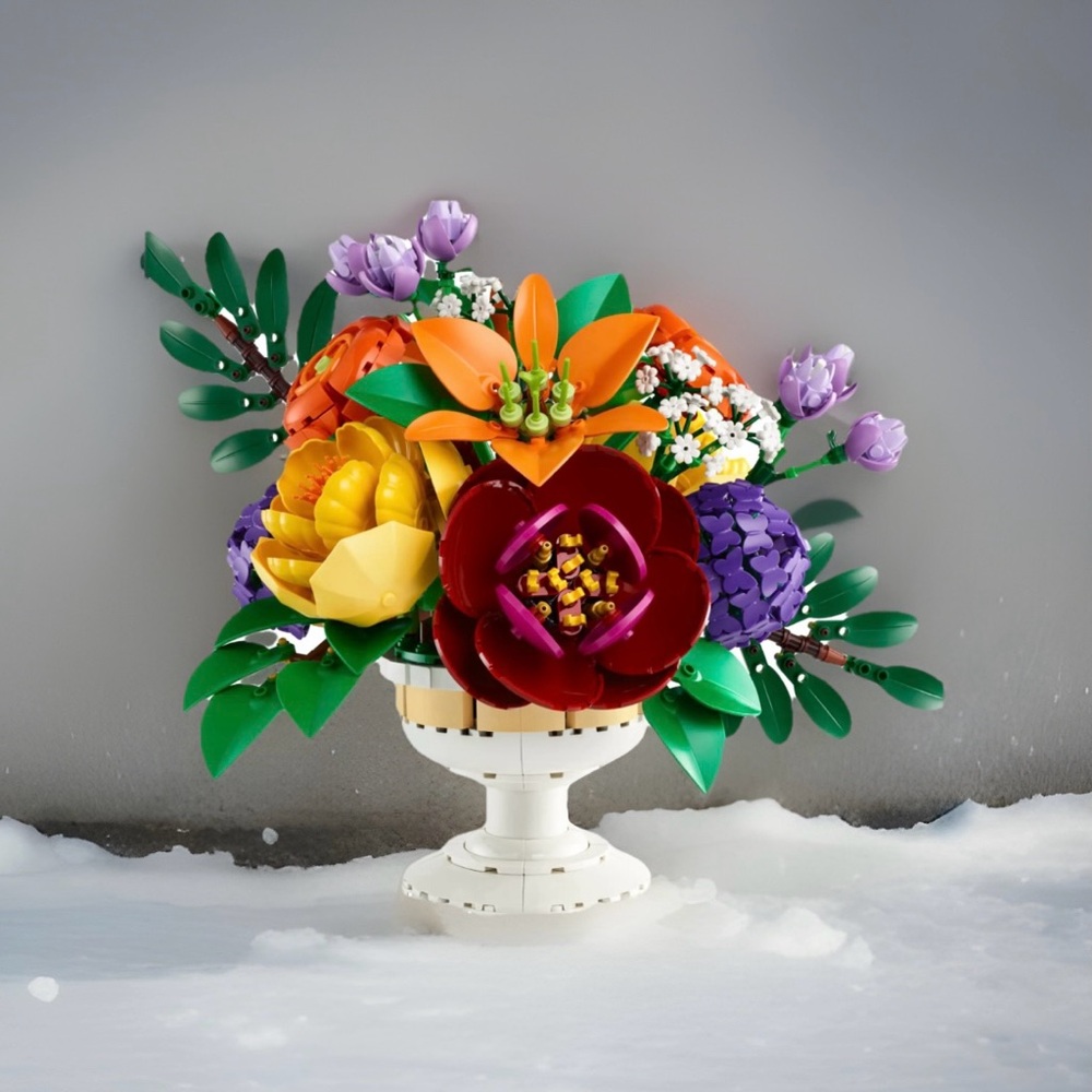 LEGO Botanicals Colorful Floral Arrangement Buildable Flower Decor Gift Set NIB - Picture 5 of 5